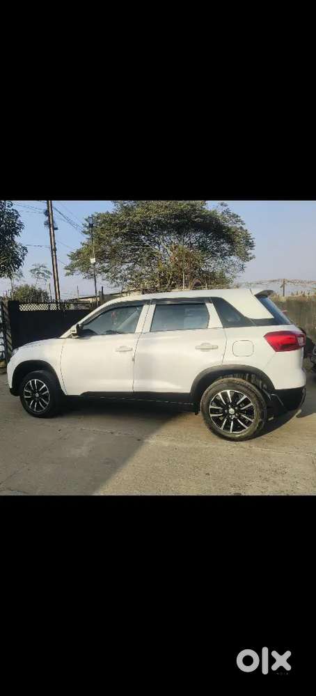 Best Condition Maruti Suzuki Brezza..fully Updated Car