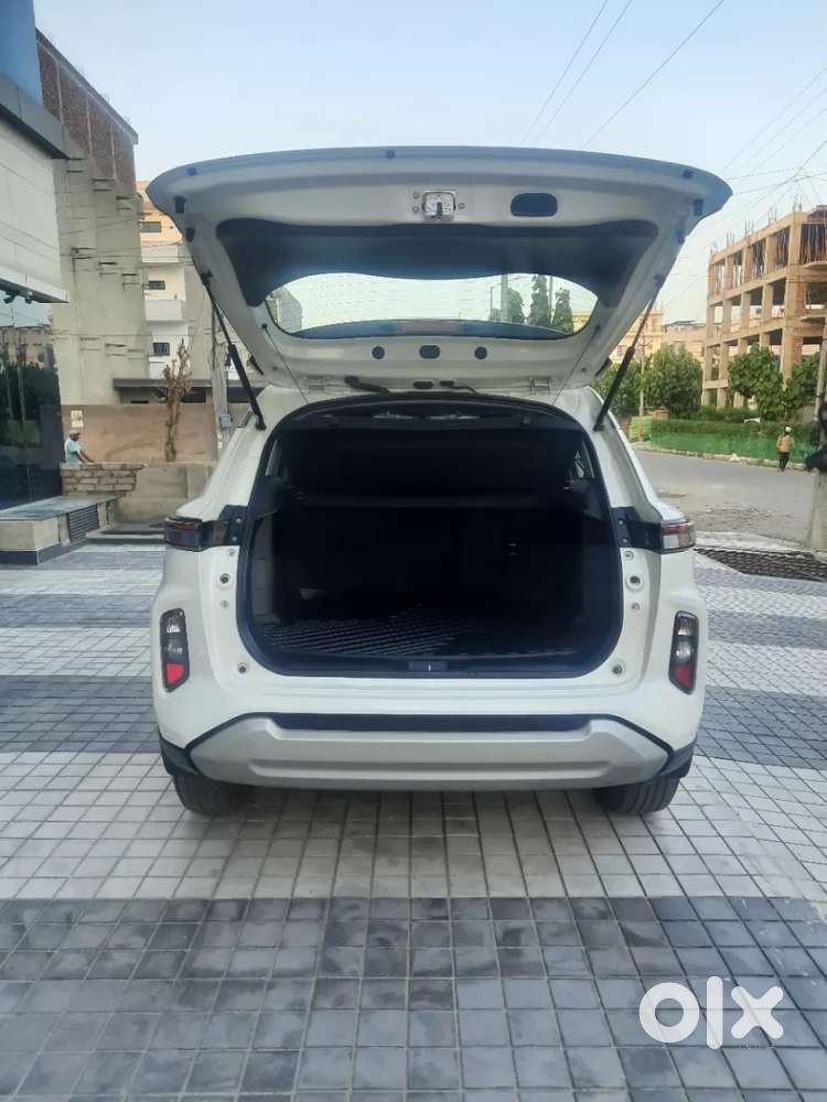 Maruti Suzuki Grand Vitara, 2025, Petrol