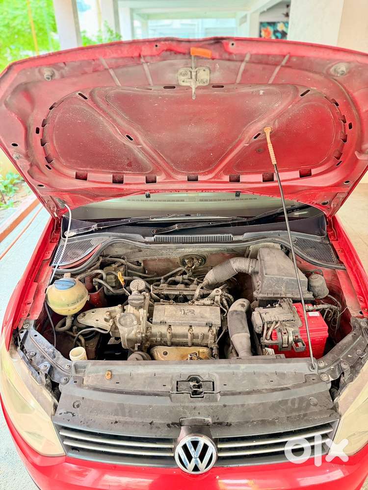Volkswagen Polo Petrol Manual 2010