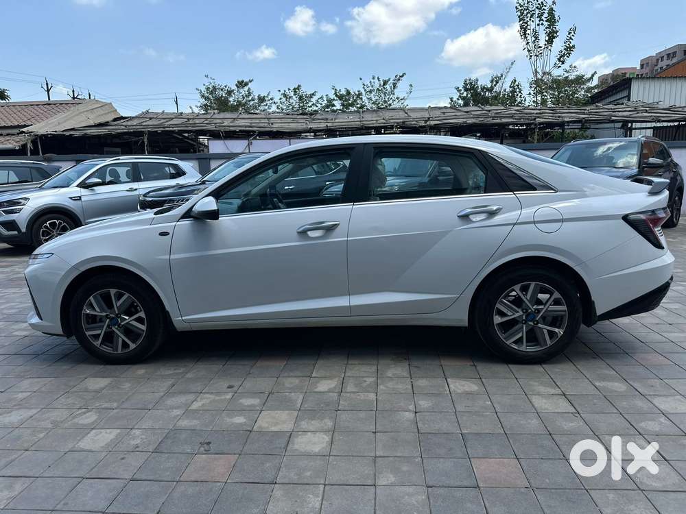 Hyundai Verna 1.5 Sx (o) Ivt, 2024, Petrol