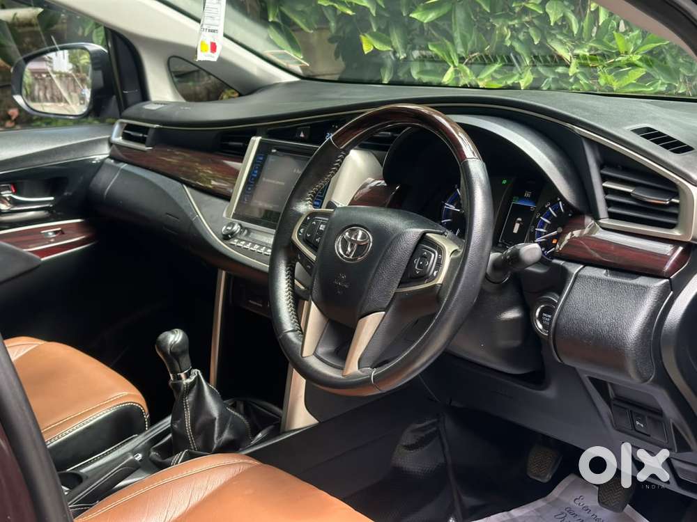 Toyota Innova Crysta 2.4 V, 2017, Diesel