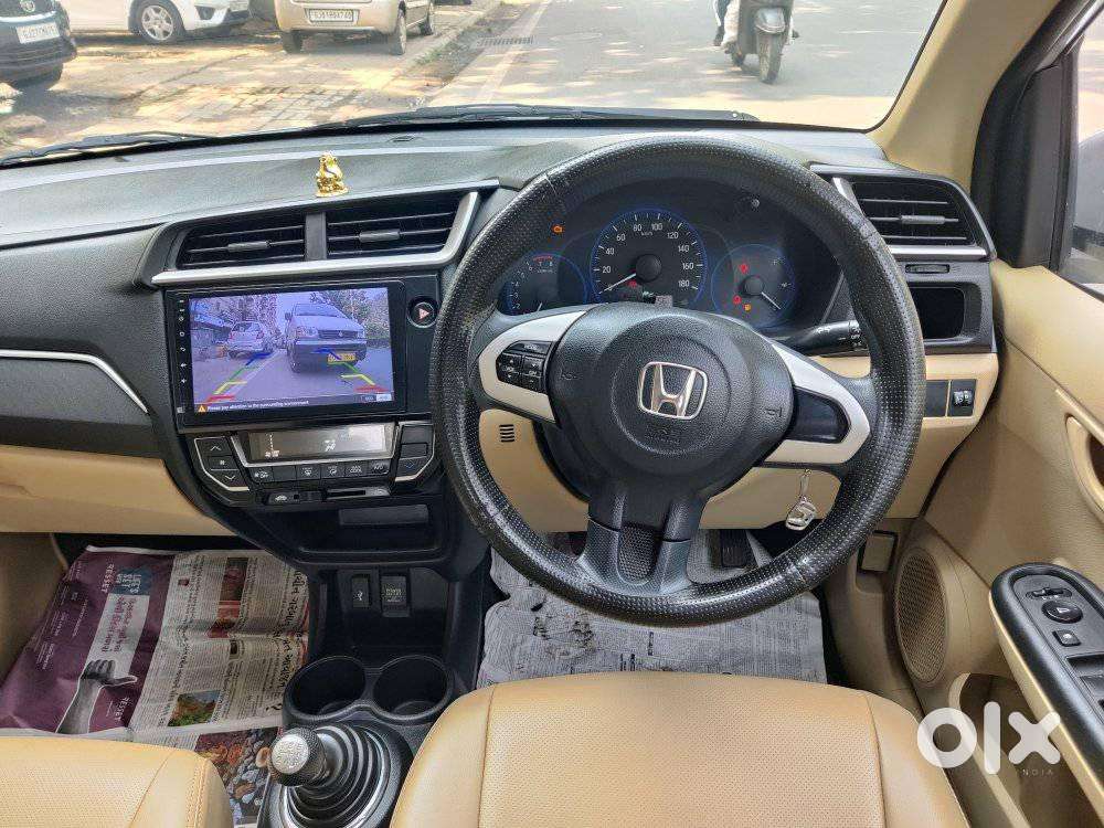 Mahindra Tuv 300 T8, 2016, Diesel