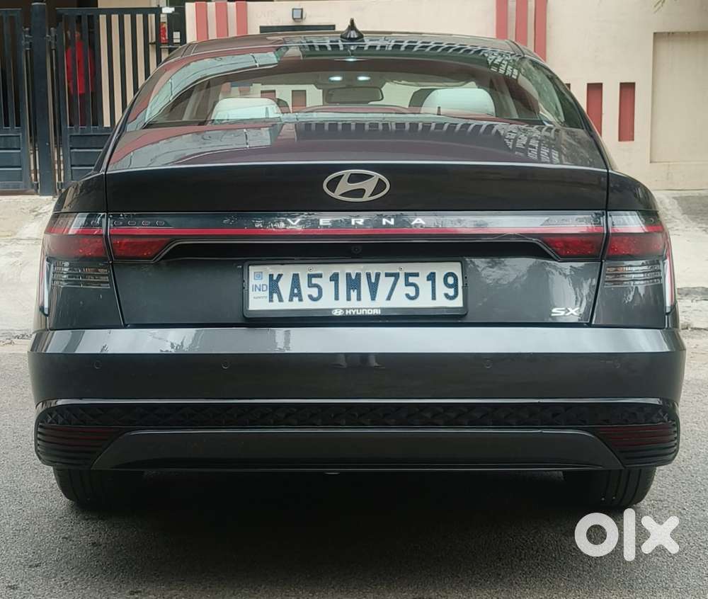 Hyundai Verna 1.5 Sx (o) Vtvt, 2023, Petrol