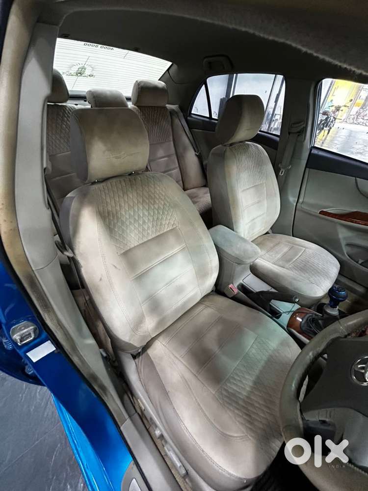 Toyota Corolla Altis 2011