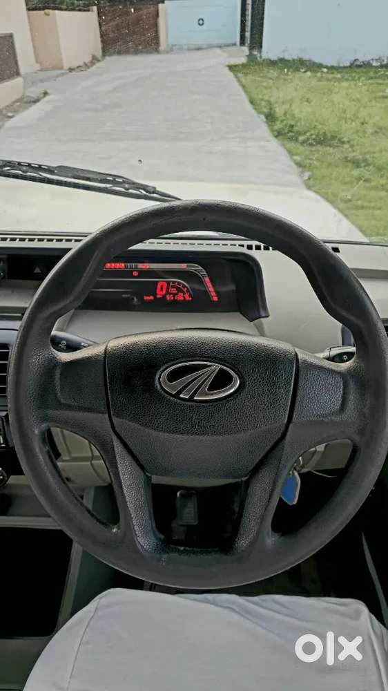 Mahindra Bolero B4
