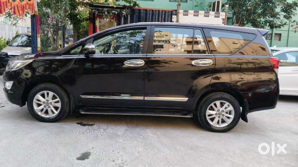 Toyota Innova Crysta 2.4 V 8 Str, 2018, Diesel