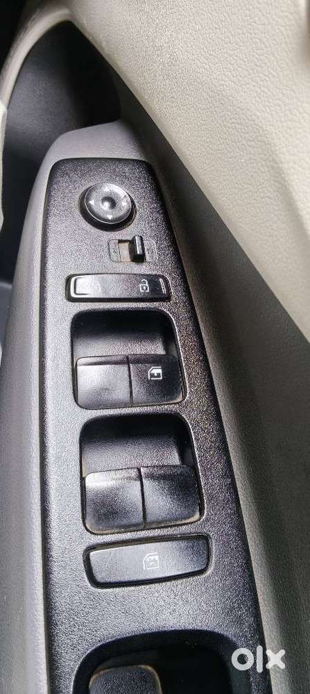 Hyundai Aura 1.2 S Petrol Amt, 2020, Petrol