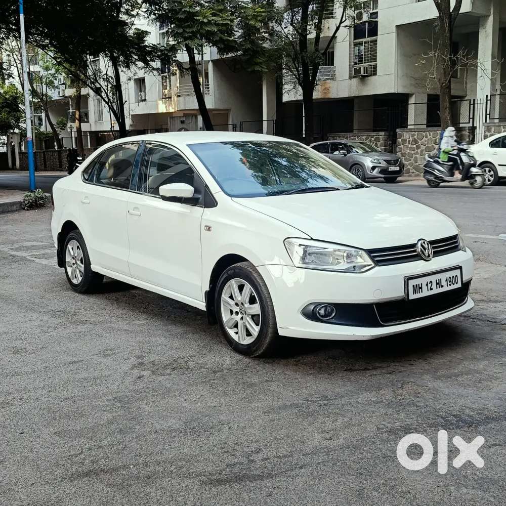 Volkswagen Vento Automatic Highline 2011 Nov.
