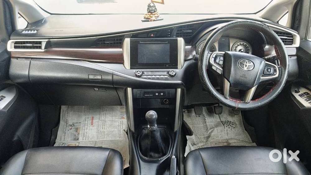 Toyota Innova Crysta 2.4 V 8 Str, 2017, Diesel
