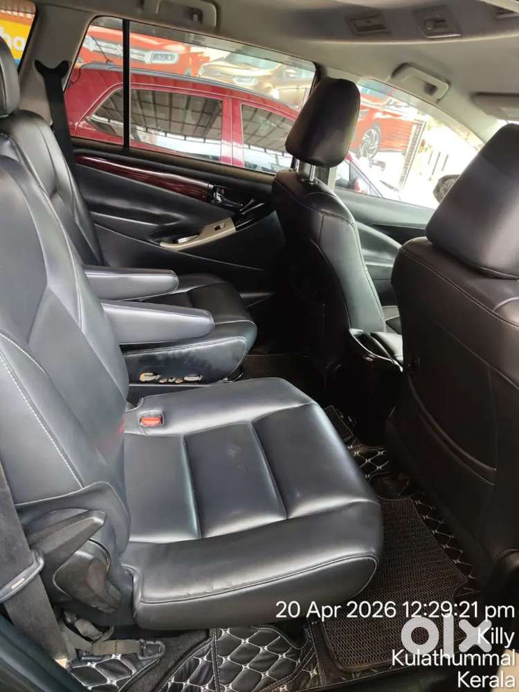 Toyota Innova Crysta 2017 Diesel 146000 Km Driven