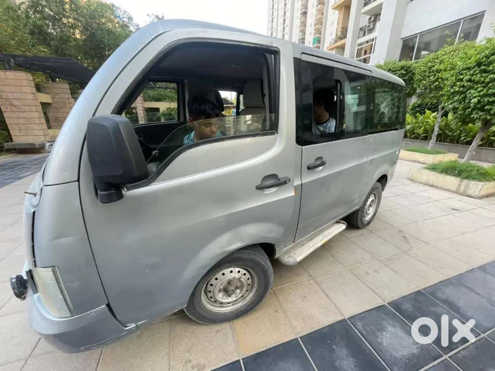 Tata Venture Van