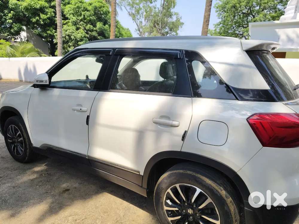 Maruti Suzuki Brezza 4 Petrol Well Maintained