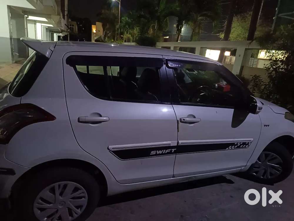 Maruti Suzuki Swift 2012 Petrol 60000 Km Driven
