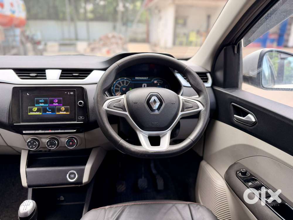 Renault Triber Rxz, 2021, Petrol