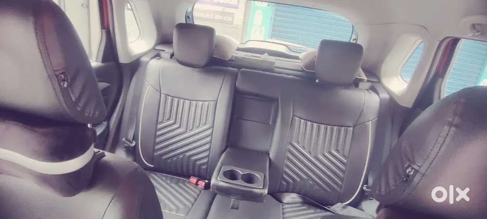 Maruti Suzuki Vitara Brezza Zdi 2017 In Red And Black Dual Tone.