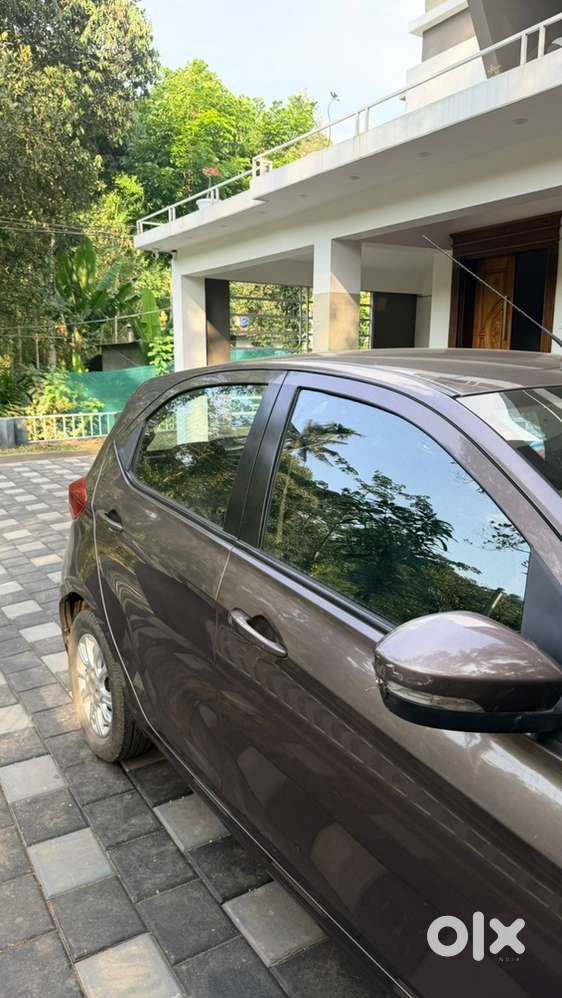 Tata Tiago 2018  Petrol