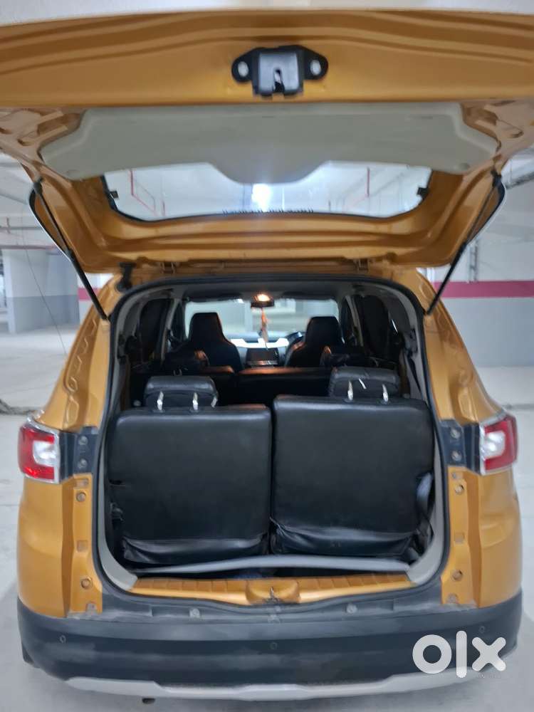 Renault Triber Rxz, 2020, Petrol