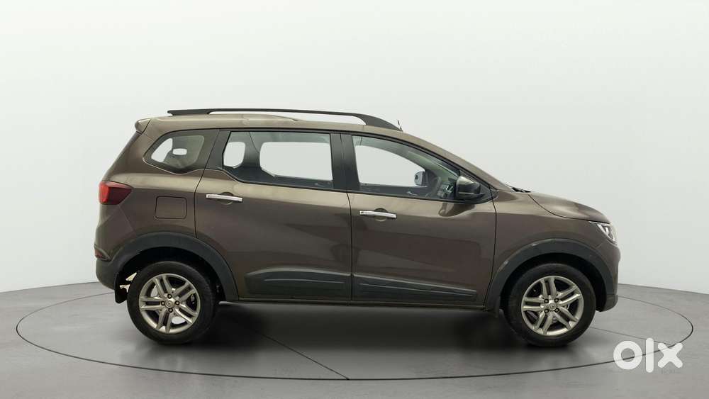 Renault Triber Rxz Easy-r Amt, 2023, Petrol