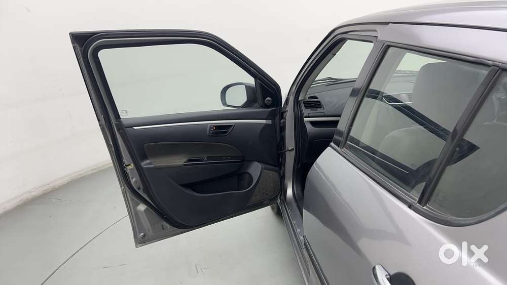 Maruti Suzuki Swift 1.2 Lxi (o), 2017, Petrol