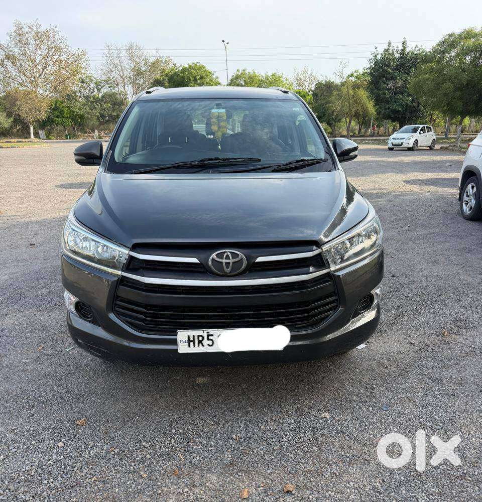 Toyota Innova Crysta 2.4 G Mt 7 Str, 2017, Diesel