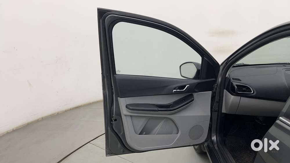 Tata Tiago Xza Plus, 2021, Petrol