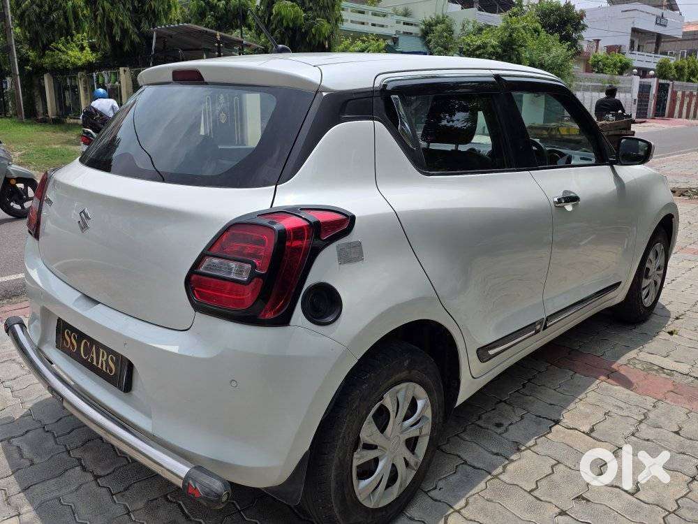Maruti Suzuki Swift Vxi 1.2 Abs Bs-iv, 2023, Cng & Hybrids