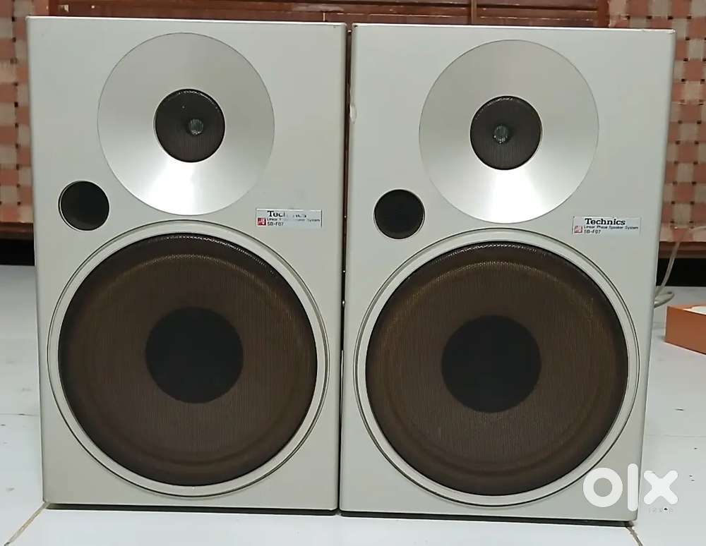 Technics bookshelf speakers