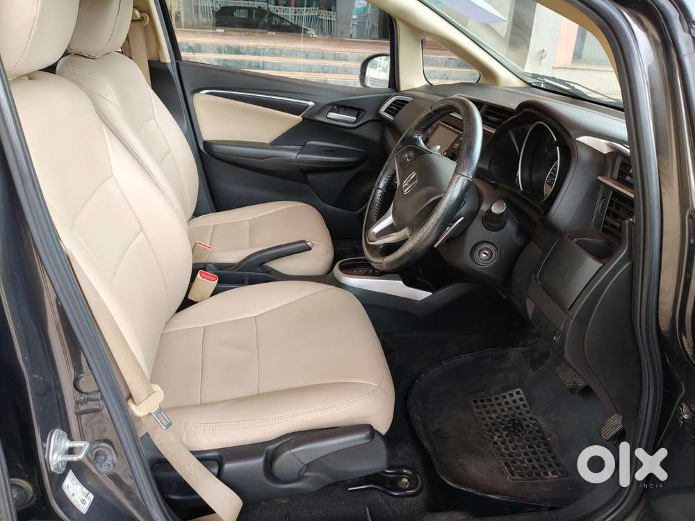 Honda Jazz V Automatic, 2015, Petrol