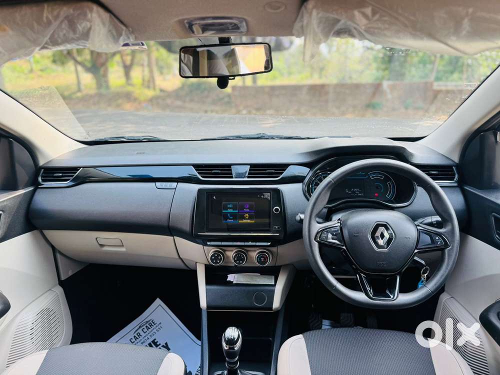 Renault Triber Rxt, 2022, Petrol