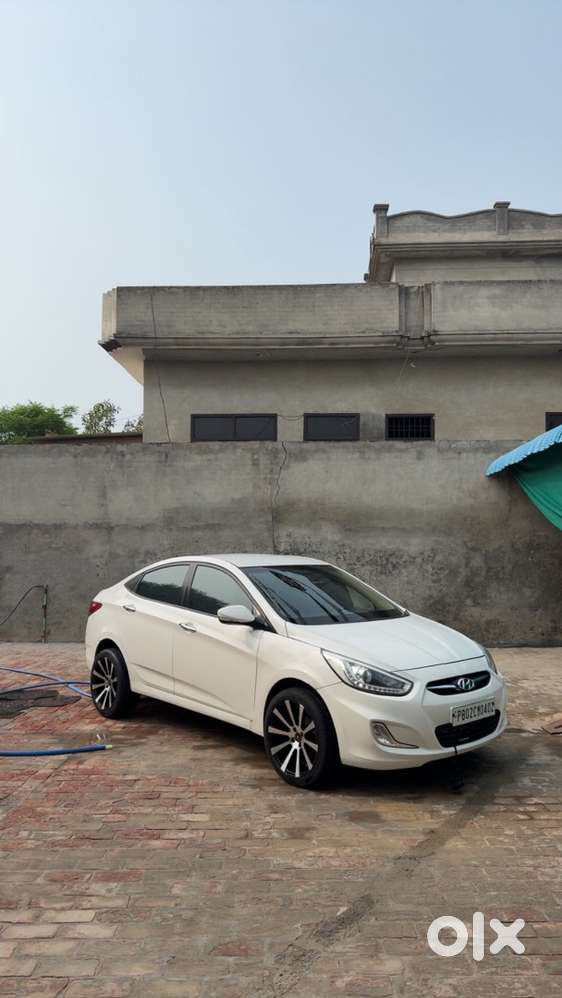 2015 Hyundai Verna Diesel Manual Car
