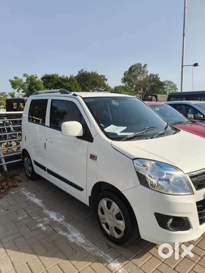 Maruti Suzuki Wagon R Vxi 1.0, 2018, Petrol