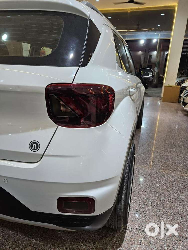 Hyundai Venue 2020 Diesel 80000 Km Driven