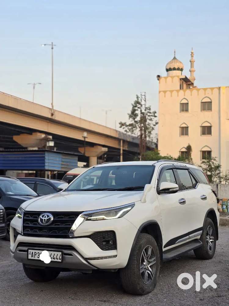 Toyota Fortuner 2022 Diesel 113000 Km Driven