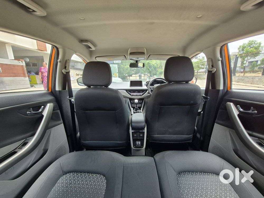 Tata Nexon 1.2 Revotron Xz Plus Dual Tone, 2019