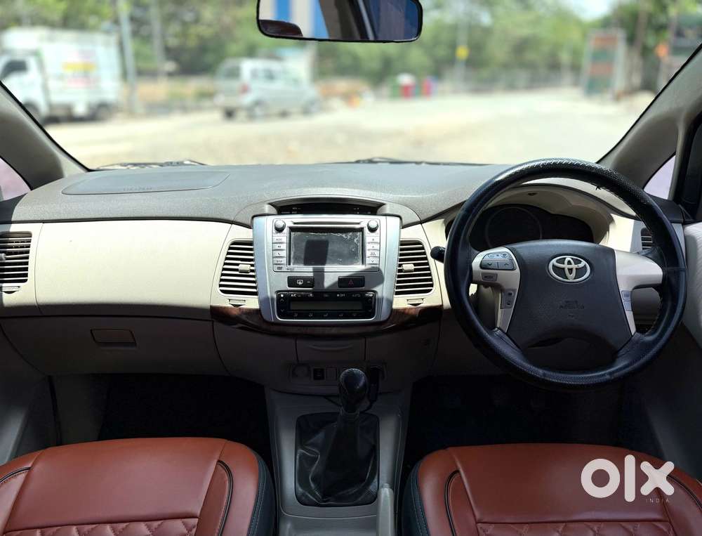 Toyota Innova 2.5 Ev Ps 7 Str Bs-iii, 2012, Diesel