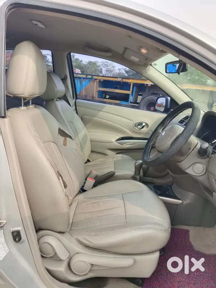 Top Model 
Abs 
Alloy Wheels
Airbags
Button Start