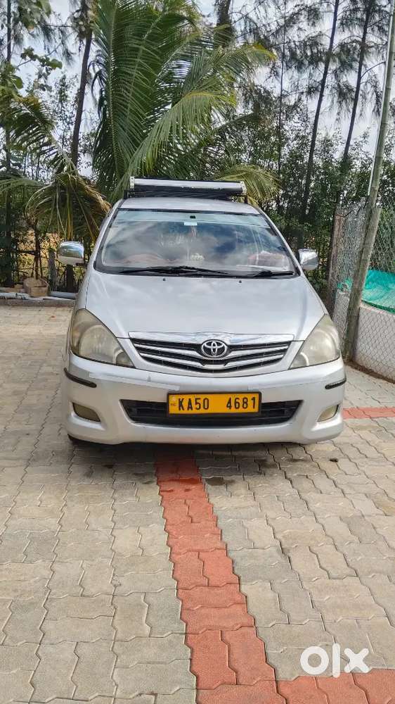 Toyota Innova 2011 Diesel Manual Car