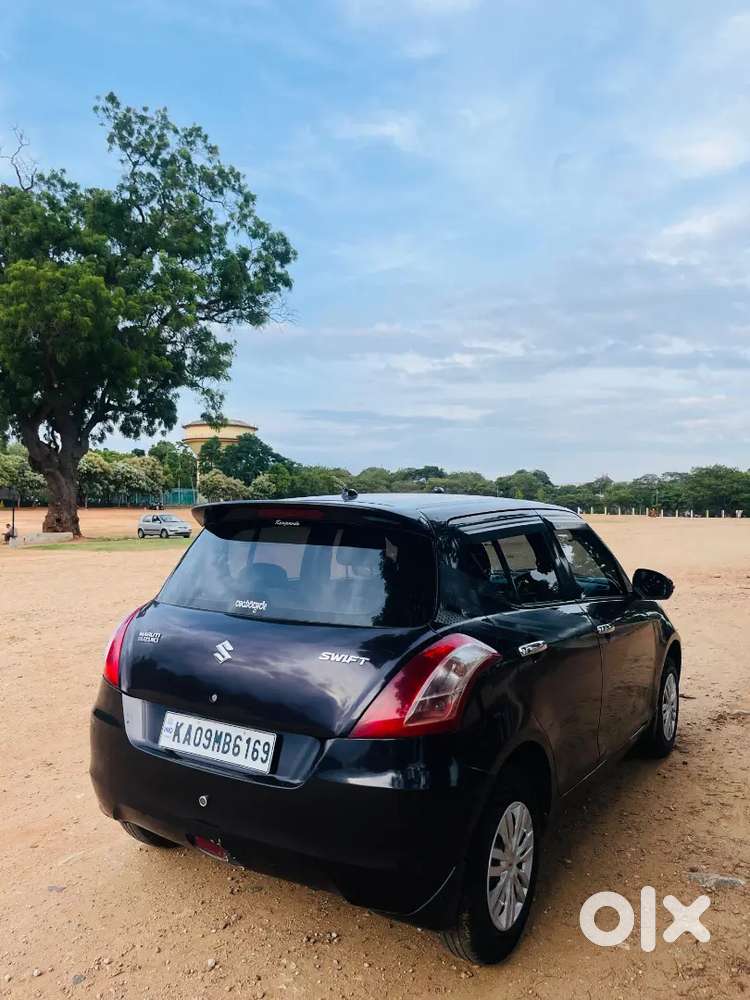 Maruti Swift 1.2 Vxi 2015