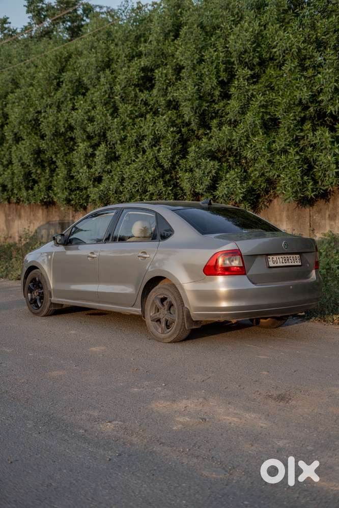 Skoda Rapid 1.6 Tdi 2012 Diesel Car