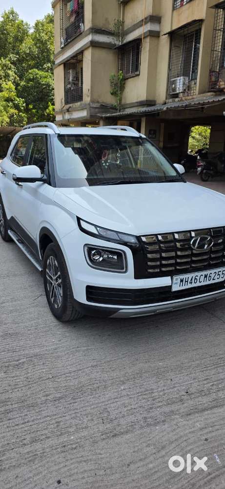 Hyundai Venue Sx+ At, 2024, Petrol