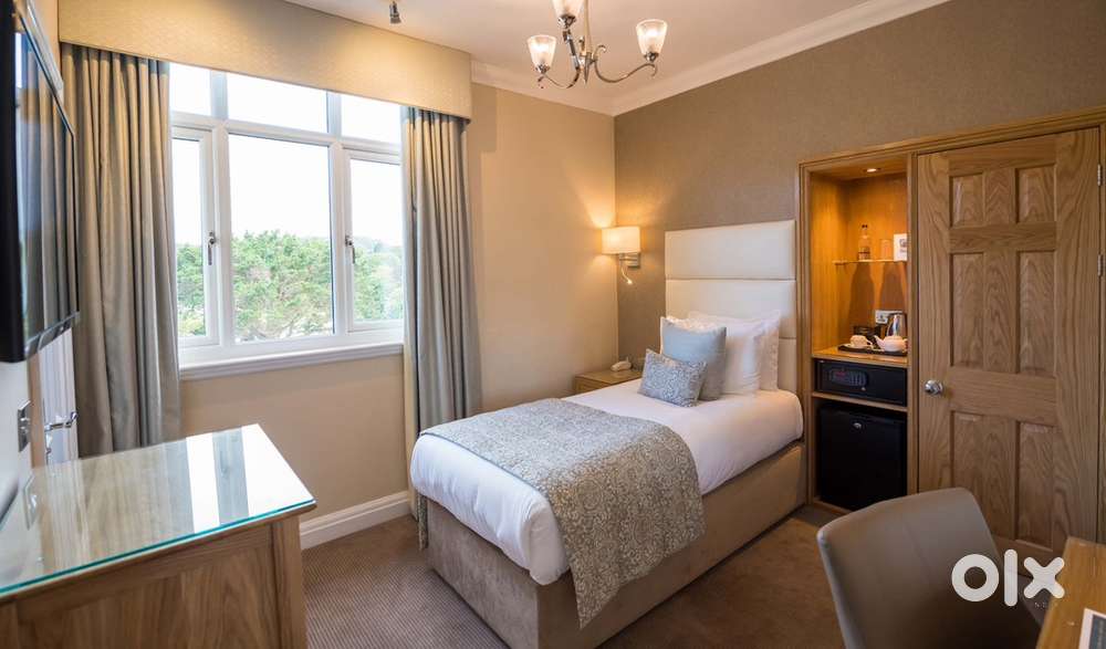 House keeping staff for lodge