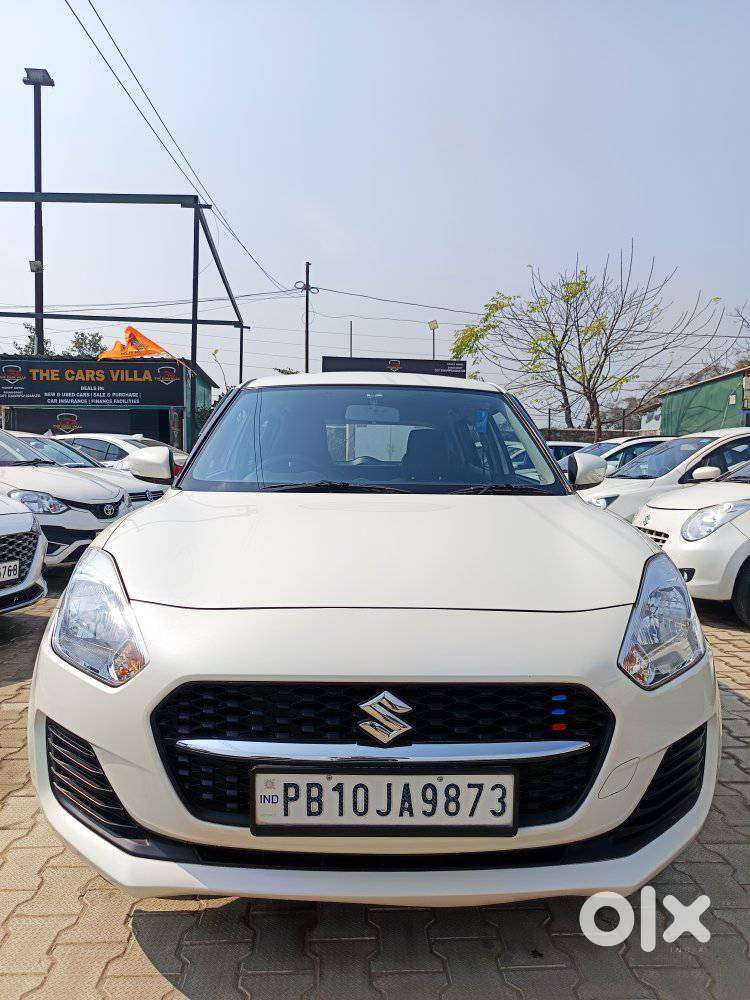 Maruti Suzuki Swift Vxi + Manual, 2023, Petrol