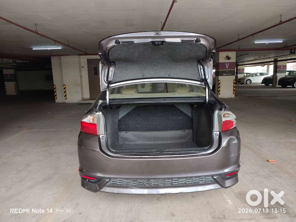 Honda City I-vtec Zx, 2017, Petrol