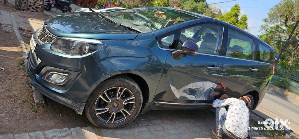 Mahindra Marazzo M8, 2019, Diesel