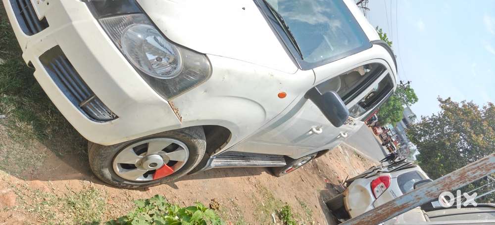 Mahindra Quanto C8, 2015, Diesel