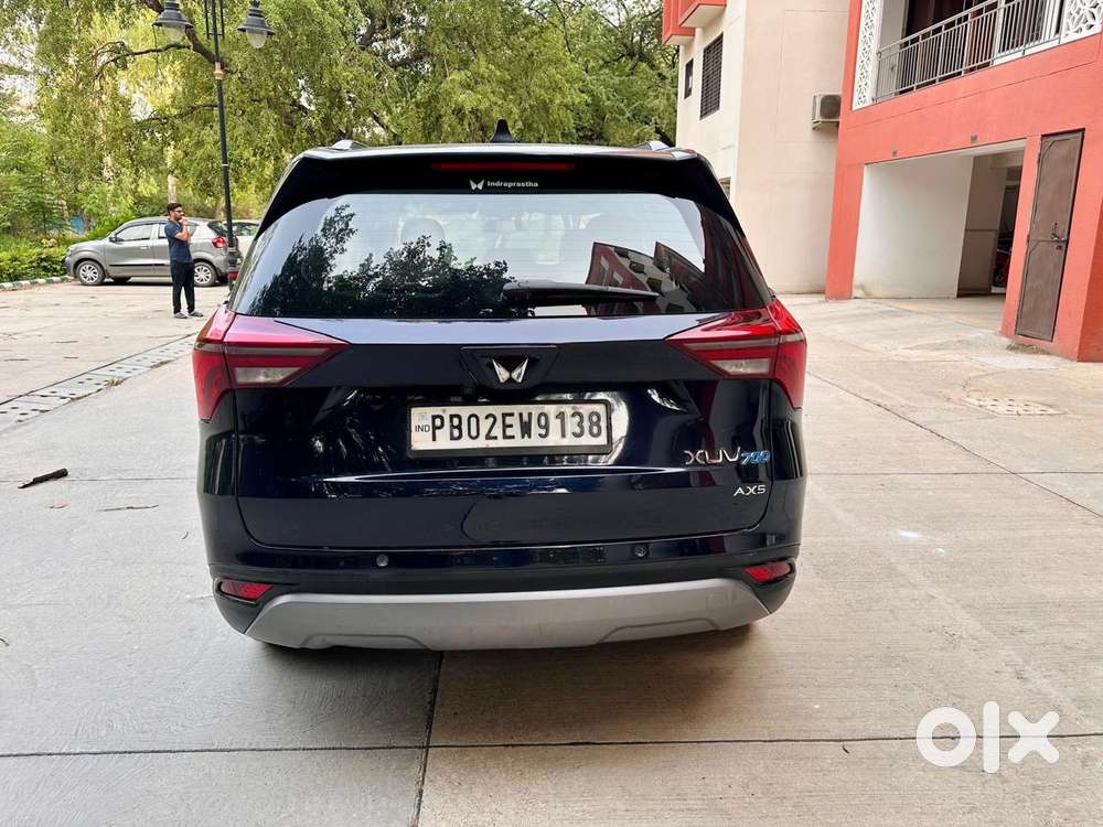 Mahindra Xuv700 2.0 Ax 5 Petrol Mt 7 Str, 2024, Petrol