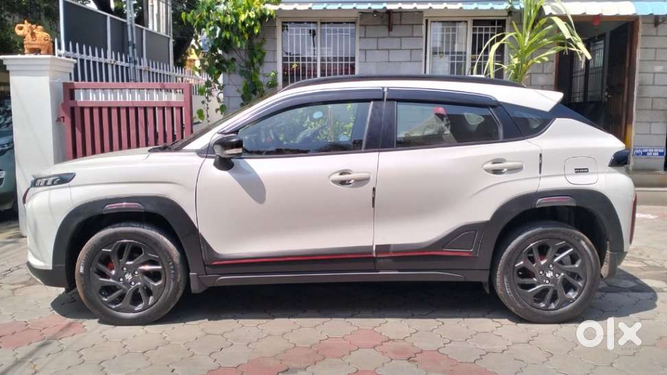 Maruti Suzuki Fronx Delta Plus 1.0 Turbo Mt, 2023, Petrol