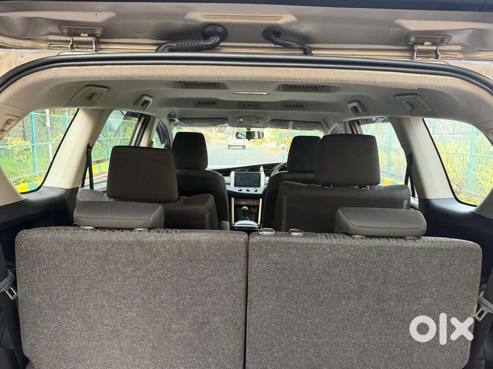 Toyota Innova Crysta 2.4 G Mt, 2017, Diesel