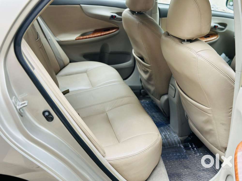 Toyota Corolla Altis 1.8g Limited, 2010, Petrol