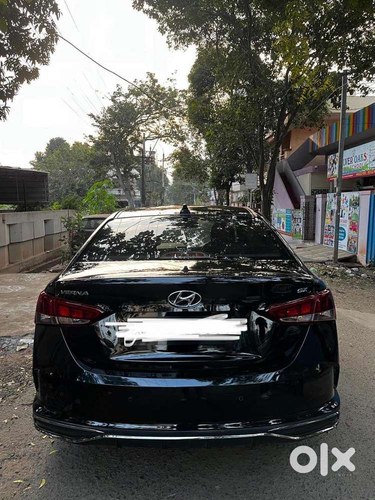Hyundai Verna 2023 Diesel Well Maintained